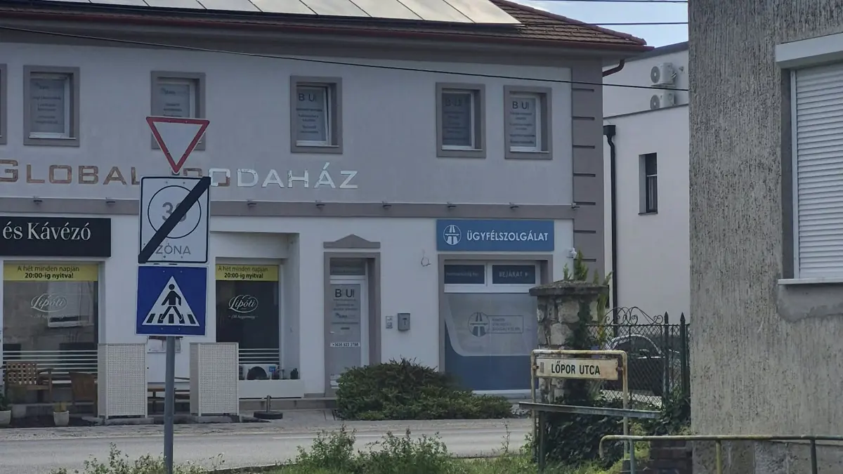 Zákaznické centrum maďarského správce dálnic (Ügyfélszolgálat) v Maďarsku